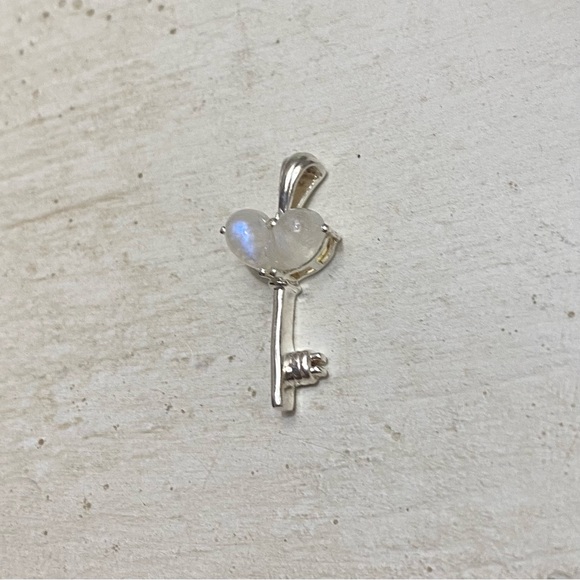Sterling Silver Key To My Heart Rainbow Moonstone Necklace Pendant 🗝️💙 - Picture 3 of 7